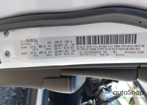 2015 Jeep Cherokee Latitude из США, поврежденный, VIN 1C4PJMCS9FW635191